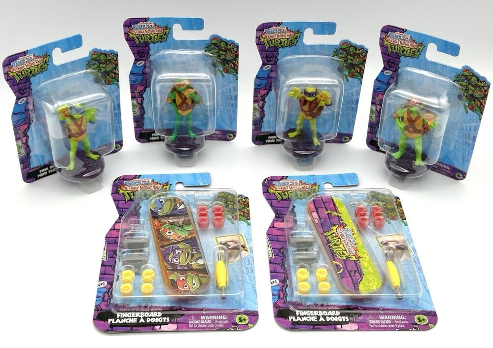 Tales of Teenage Mutant Ninja Turtles Mini Figure & Skateboards Set Cake Toppers
